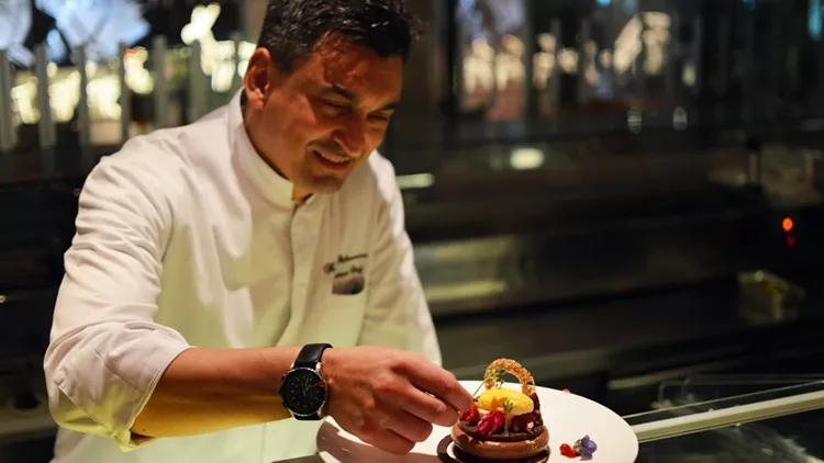 Chef_Festive_Dessert