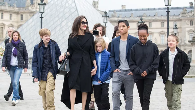 Angelina Jolie And Children Exit Le Louvre - Paris