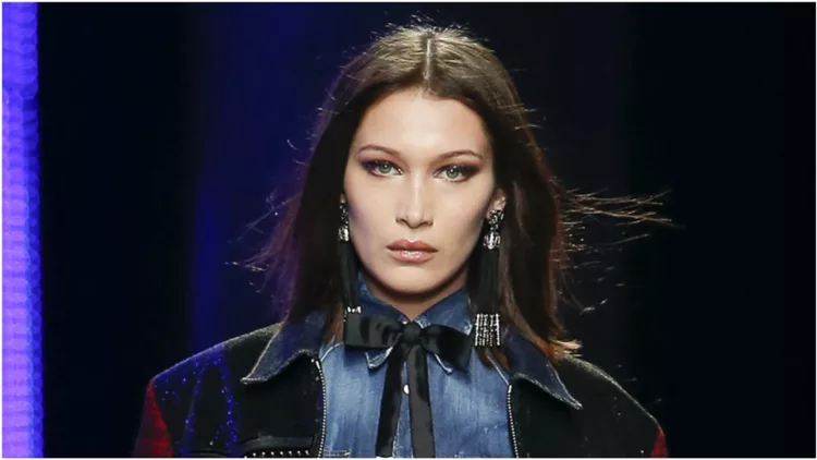 Αυτό το smokey eye look της Bella Hadid θα γίνει το νέο αγαπημένο σου βραδινό μακιγιάζ!