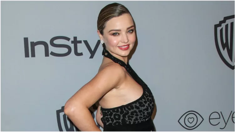 Miranda Kerr | Με φουσκωμένη κοιλίτσα και stylish εμφάνιση στο afterparty των Χρυσών Σφαιρών