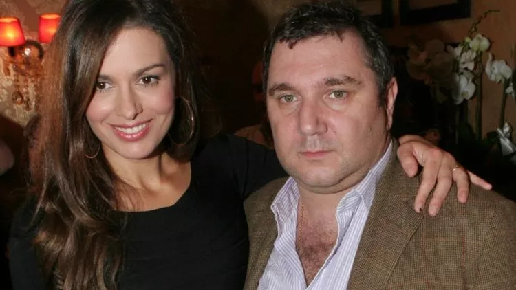 Τζίνα Αλιμόνου VS Παύλος Βαρδινογιάννης