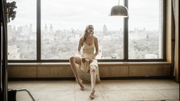 Η Gigi Hadid σε μία διαφορετική φωτογράφηση, για το νέο ημερολόγιο της Pirelli