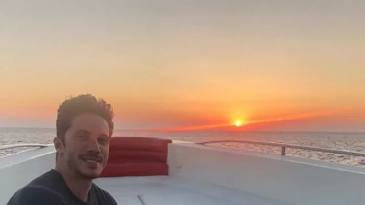 Νίκος Οικονομόπουλος