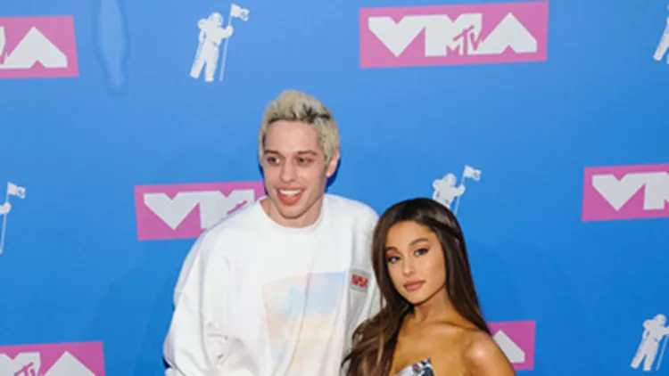 Ariana Grande & Pete Davidson