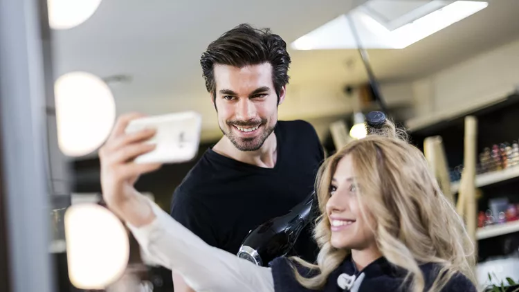 Selfie with hairdresser