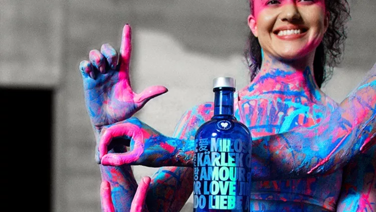 Absolut Drop Social Asset