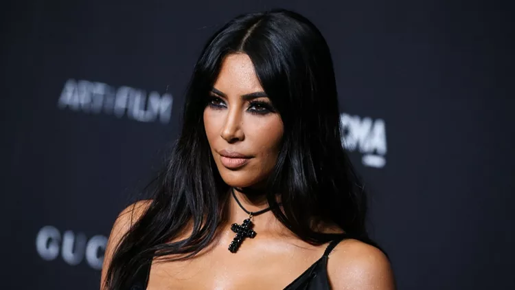 Kim Kardashian χρώμα μαλλιών