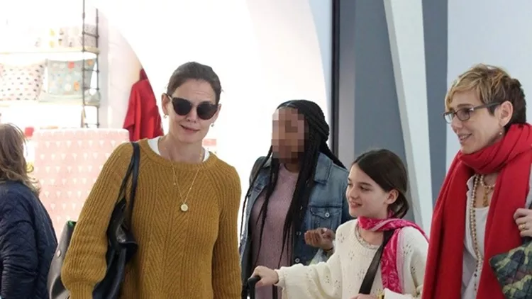 Katie Holmes - Suri Cruise (6)