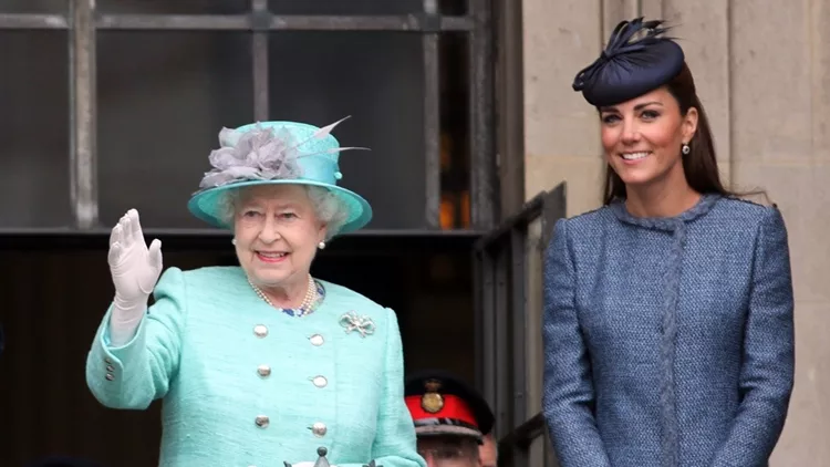 Βασίλισσα Ελισάβετ - Kate Middleton