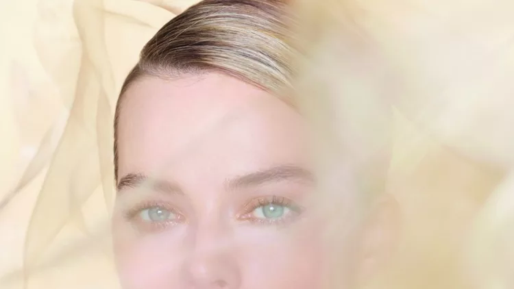 Chanel Margot Robbie