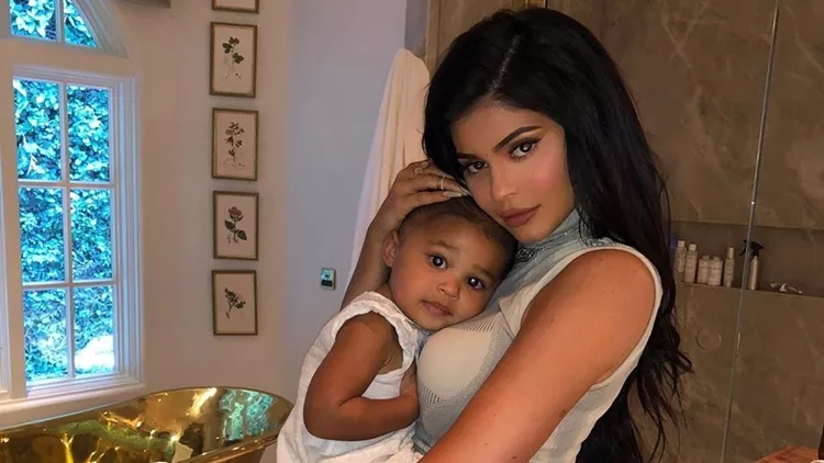 Kylie Jenner - Stormi