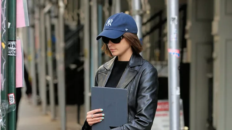 Models Kaia Gerber And Cindy Crawford Pick Up Smoothies At Dr. Smood Before Heading To The Ai In New York City
