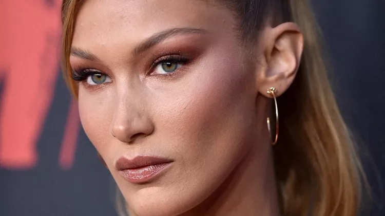 bella hadid μαλλιά