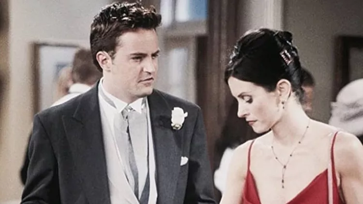 Courteney Cox and Matthew Perry in Friends