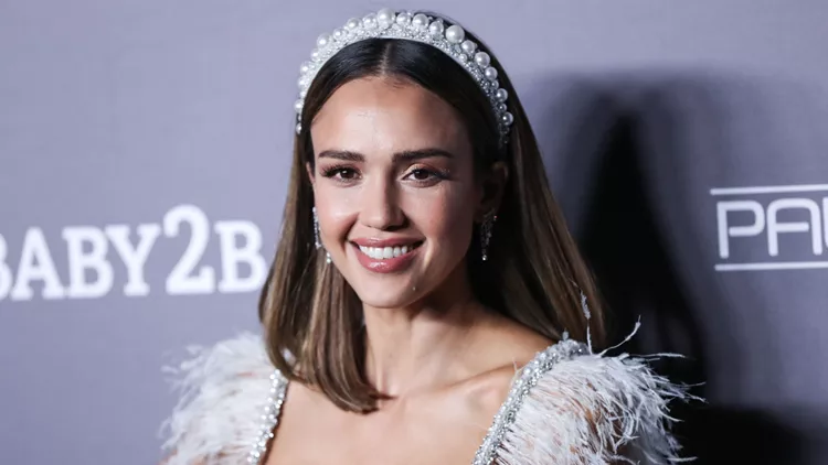 Jessica Alba Wearing A Ralph And Russo Dress Arrives At The 2019 Baby2Baby Gala