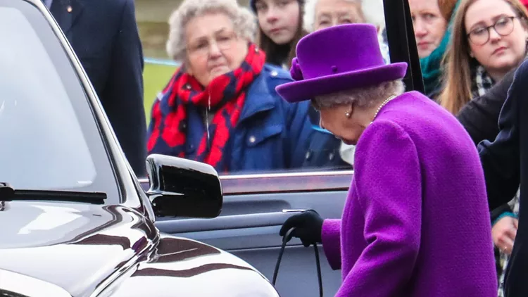 **NO UK PRINT OR WEB SALES** Royals At Sandringham Church