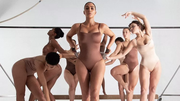 kimkardashian_82237627_2384526575103160_3989981840712226016_n