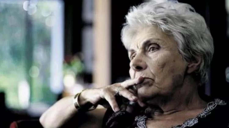 6429EB6D-9F20-4D56-AEB7-FB216144305E