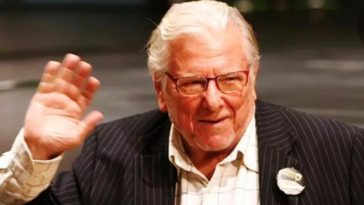 Κώστας Βουτσάς