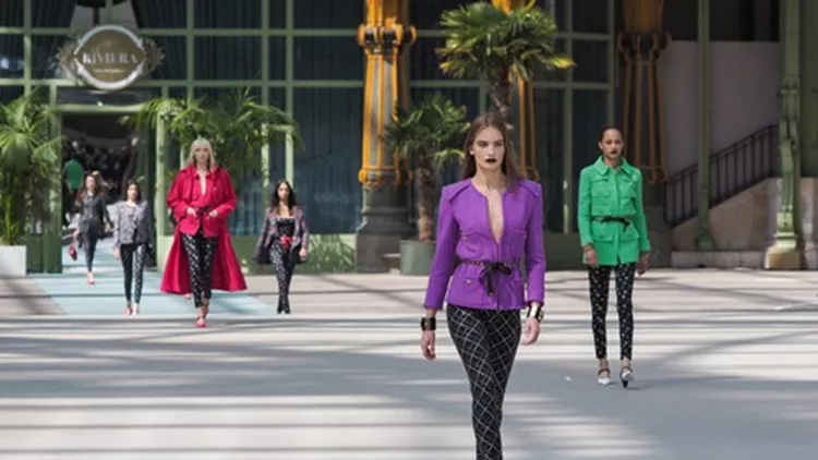 Chanel Cruise 2020 Collection : Runway In Le Grand Palais of Paris