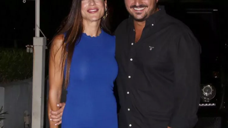 Φλορίντα Πετρουτσέλι Άρης Γούτος