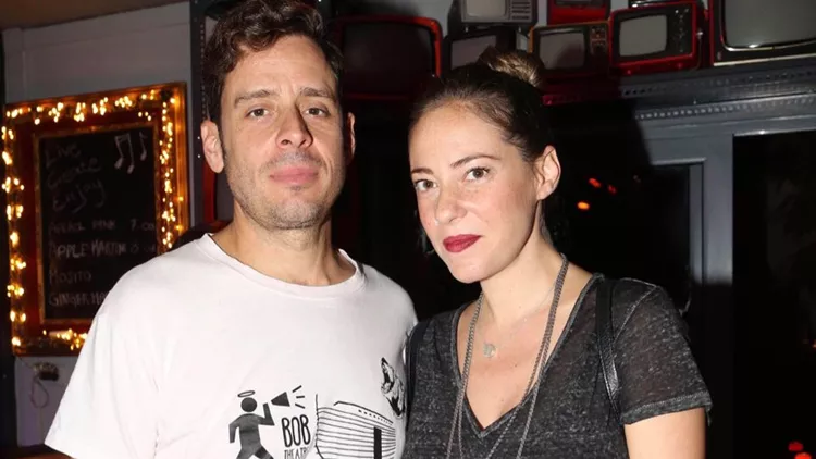 Ale3andra Oysta H Fwtografia Me Ton Neogennhto Gio Ths Celebrities Eidhseis