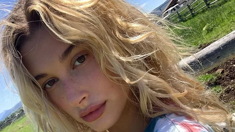 Hailey Bieber