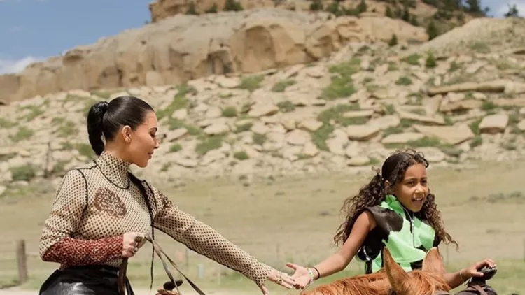 198907FA-ACB5-433F-9D01-F52D82E3B51A