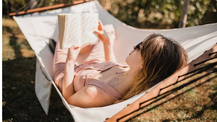 enjoying-the-summer-picture-id1071462278