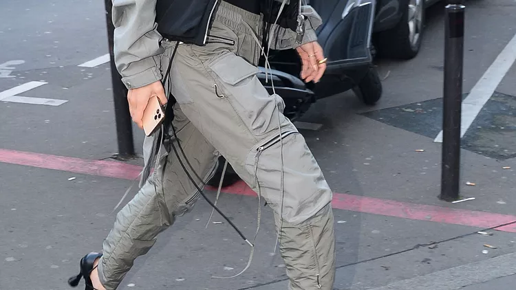 Bella Hadid Arrive At Palais De Tokyo