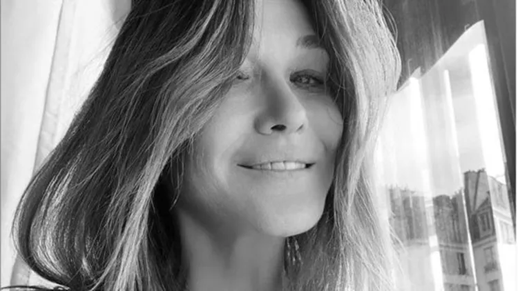 ypofero-apo-afto-pou-perasa-o-babas-o-gios-kai-i-proin-proti-kyria-tis-gallias.col-8