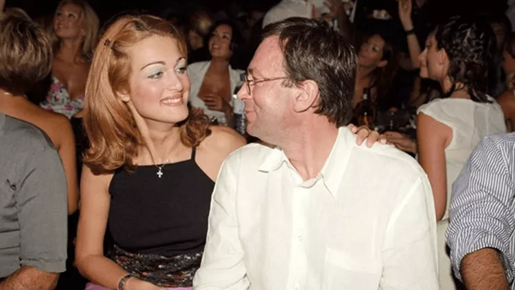 O Andreas Foystanos Sthrizei Thn Prwhn Syzygo Toy Natasa Celebrities Eidhseis