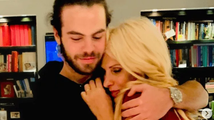 Χωρίς τίτλο