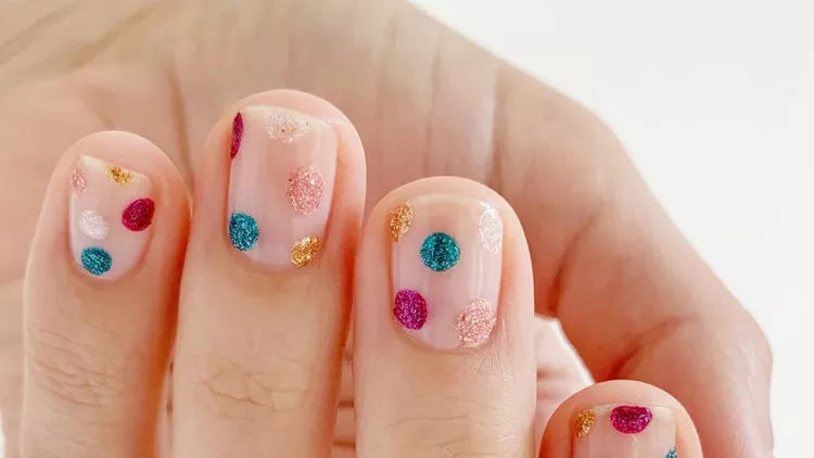 χριστουγεννιάτικα μανικιούρ