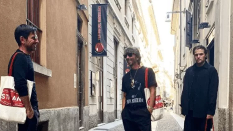 Χωρίς τίτλο