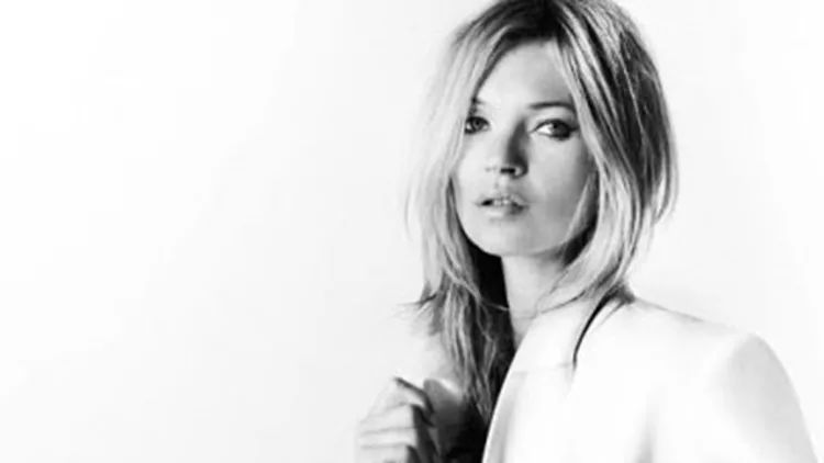 Η Kate Moss στην ανοιξιάτικη καμπάνια του Stuart Weitzman