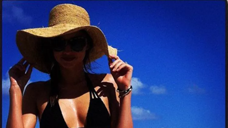 Miranda Kerr: Με μπικίνι στο Μεξικό!