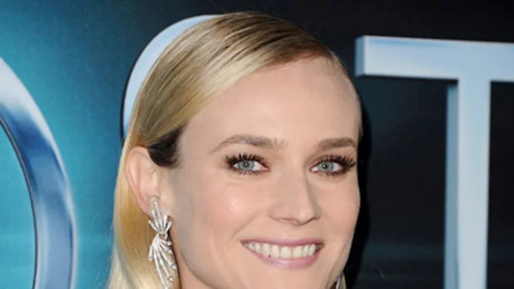 Όλες οι λεπτομέρειες της εμφάνισης της Diane Kruger στην πρεμιέρα της ταινίας «The Host»