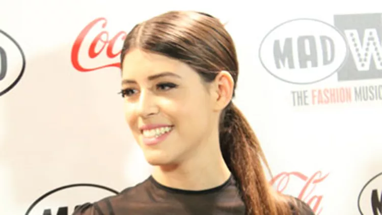 MadWalk 2013: Το εντυπωσιακό μανικιούρ της Demy