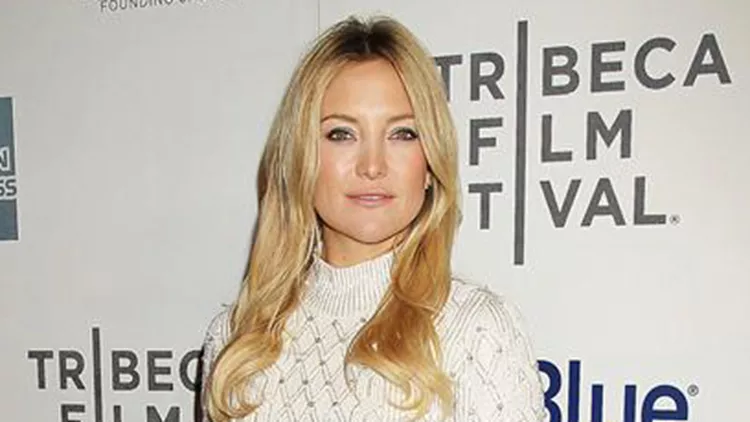 Το red carpet look της Kate Hudson στο Tribeca Film Festival