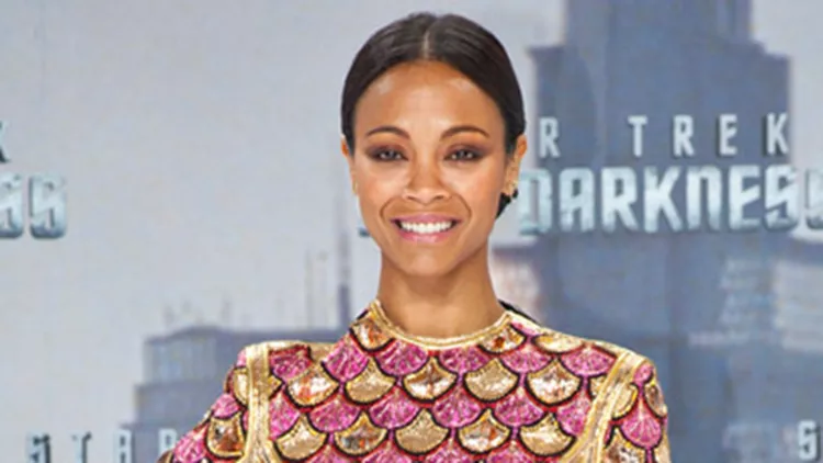 Zoe Saldana: Δύο εντυπωσιακές εμφανίσεις που θα ζηλέψεις