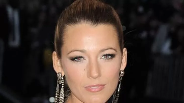 Όλες οι λεπτομέρειες της εμφάνισης της Blake Lively στο Met Gala