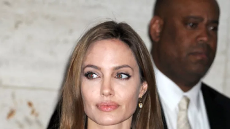 Η θεία της Angelina Jolie έχασε τη μάχη με τον καρκίνο του στήθους