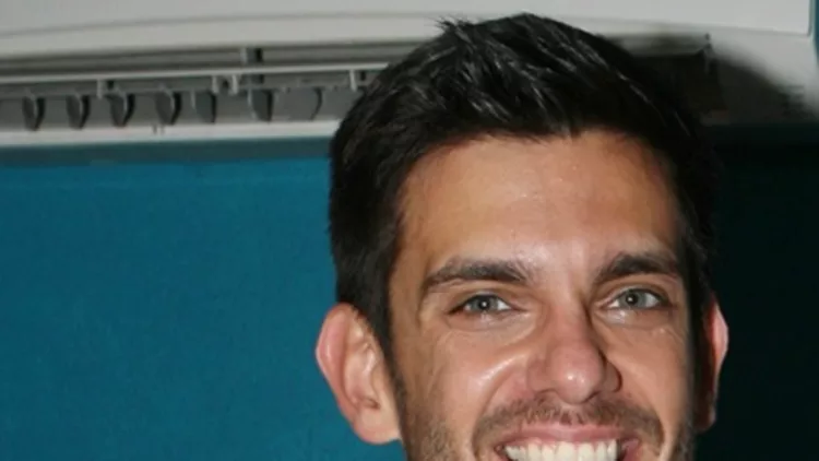 ΒΙΝΤΕΟ: Έλληνες celebrities διαβάζουν κακίες που έχουν γραφτεί για τους ίδιους στο Twitter