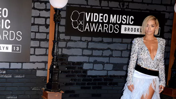 MTV Video Music Awards 2013: Οι red carpet εμφανίσεις