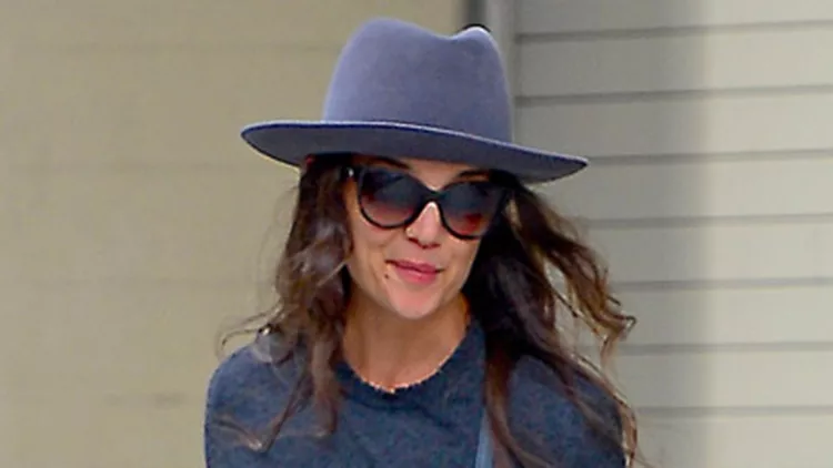 Katie Holmes: Συνεχίζει τις stylish εμφανίσεις