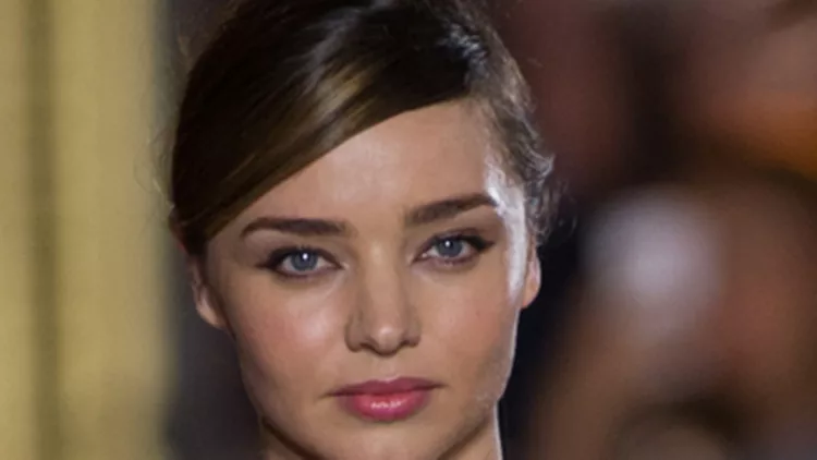 Η Miranda Kerr στο show της Stella McCartney 