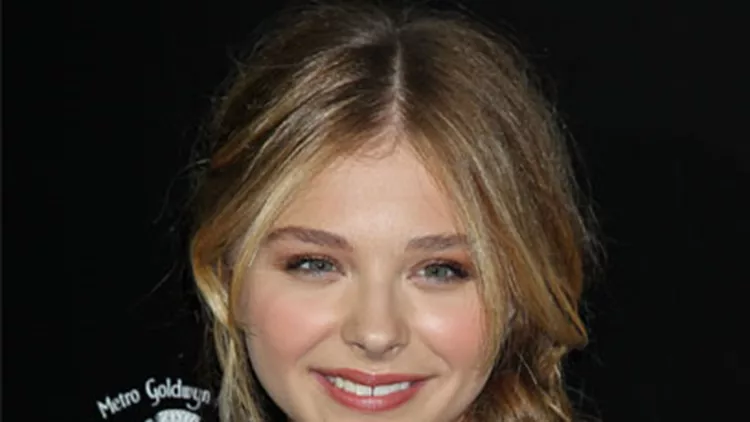 Chloe Moretz: Γιατί δεν της δίνουν ρούχα όλοι οι σχεδιαστές μόδας