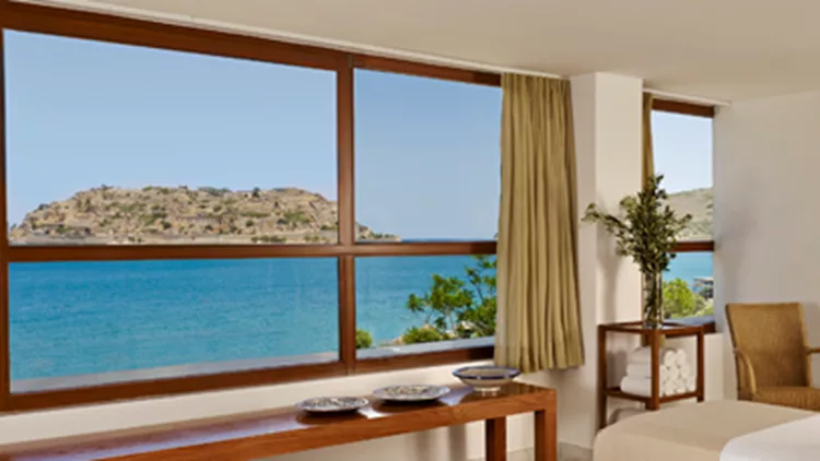 Σημαντικές διεθνείς διακρίσεις έλαβαν δύο από τα ωραιότερα ξενοδοχεία της χώρας μας.