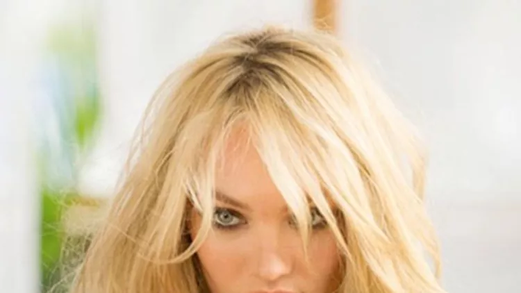 Η Candice Swanepoel ποζάρει για το νέο άρωμα της Victoria's Secret
